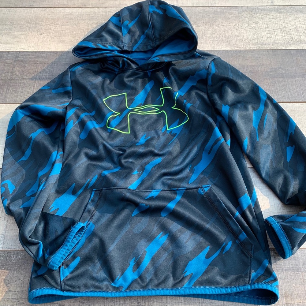 Under armor pull over - Picture 2 of 5
